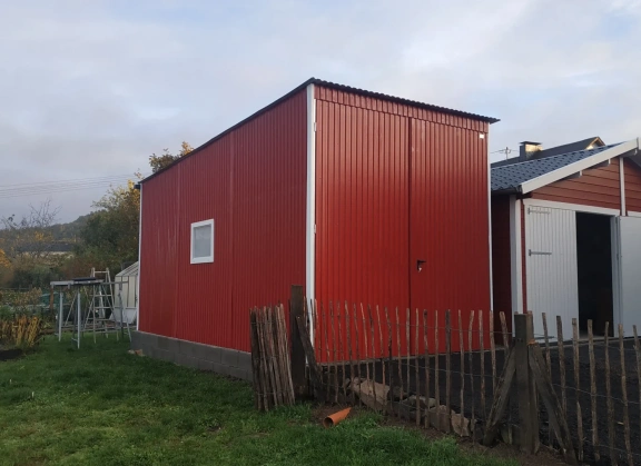 Garáže vo farebnom prevedení 180